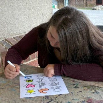 Alivia